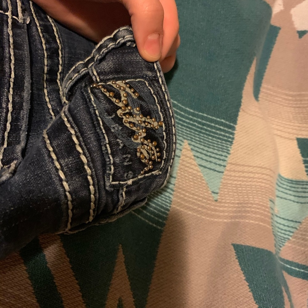 Silver Jeans - Picture 3 of 6